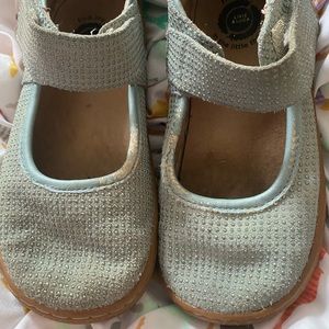 Play condition livie and luca light blue